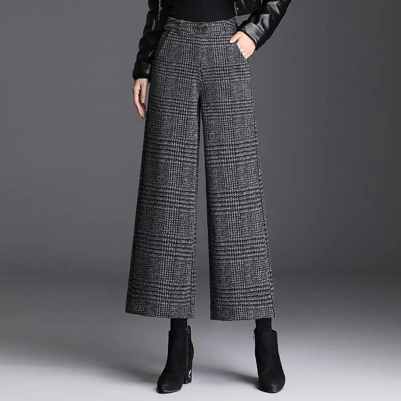 URBAN ELEGANCE | BELTED WIDE LEG CROPPED TROUSERS WITH CHECK PATTERN