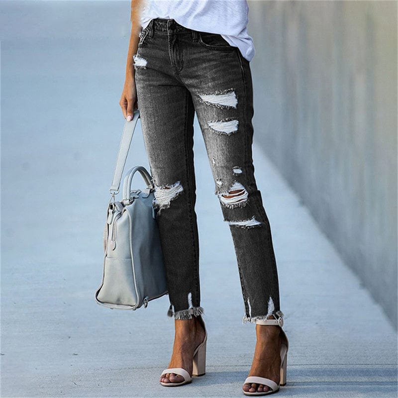 STREET EDGE | DISTRESSED STRAIGHT LEG JEANS WITH RAW HEM