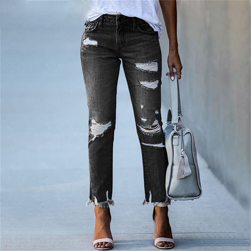 STREET EDGE | DISTRESSED STRAIGHT LEG JEANS WITH RAW HEM