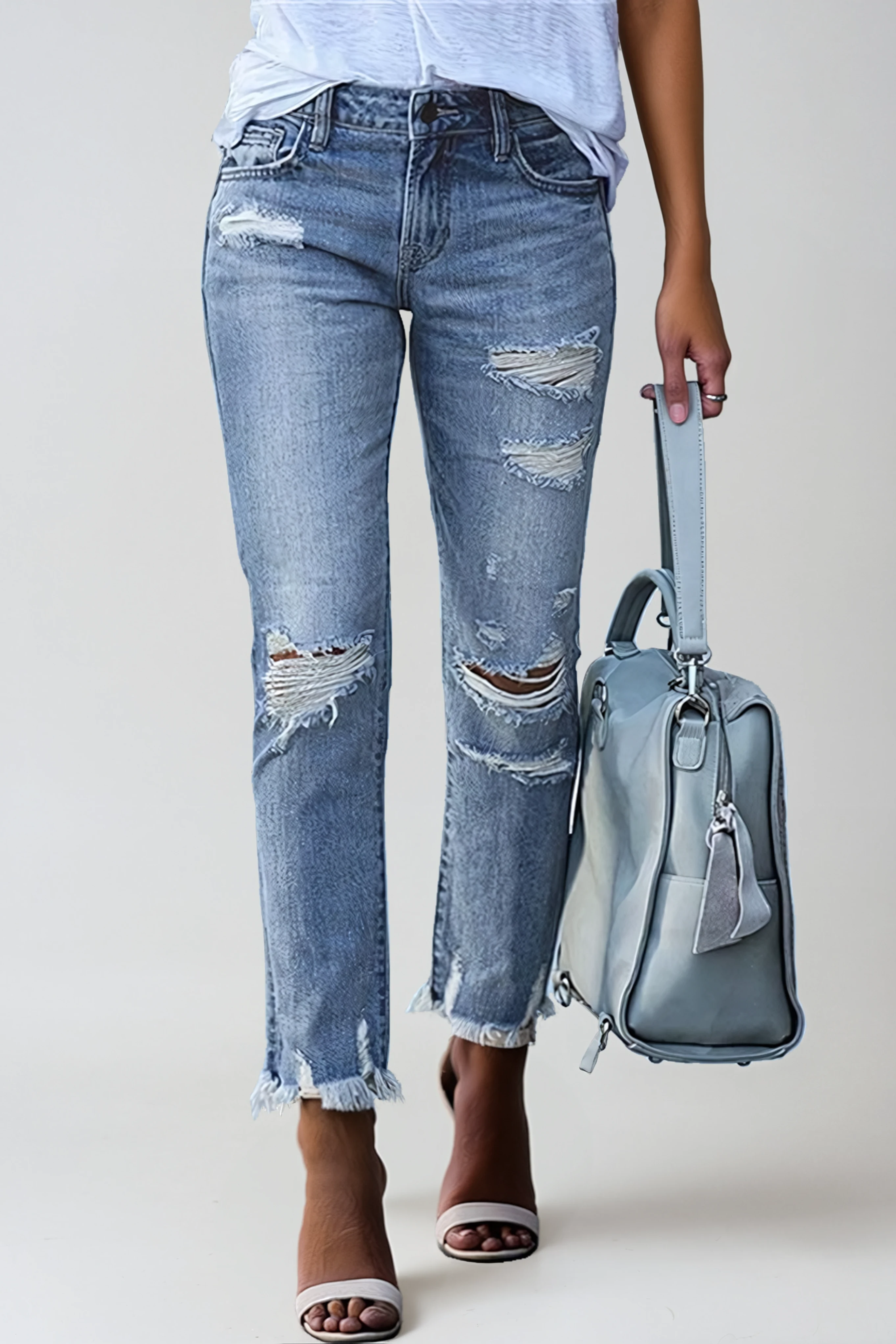 STREET EDGE | DISTRESSED STRAIGHT LEG JEANS WITH RAW HEM