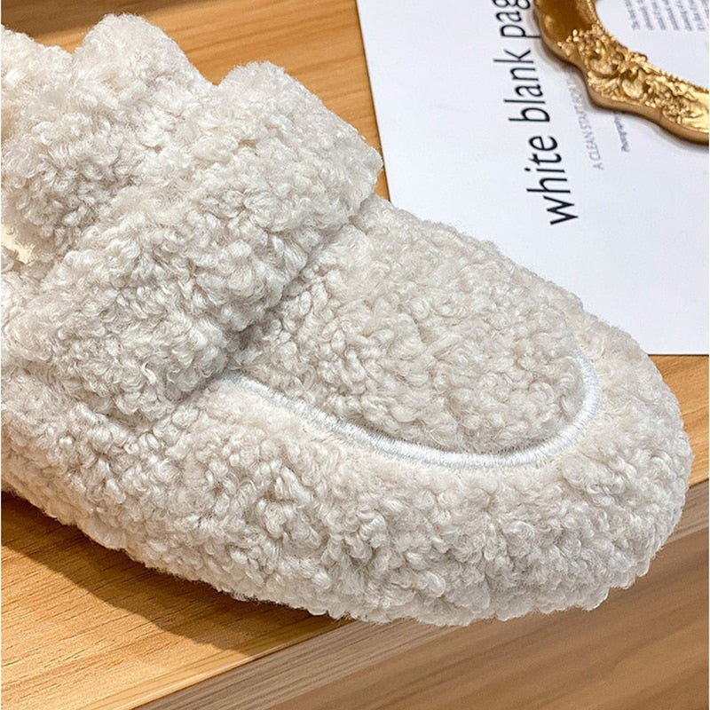 WOMEN’S COZY SLIPPERS | FLEECE TEDDY WINTER STYLE